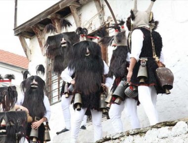 Τα πανάρχαια έθιμα των Θεοφανείων στην Ανατολική Μακεδονία (φωτό)